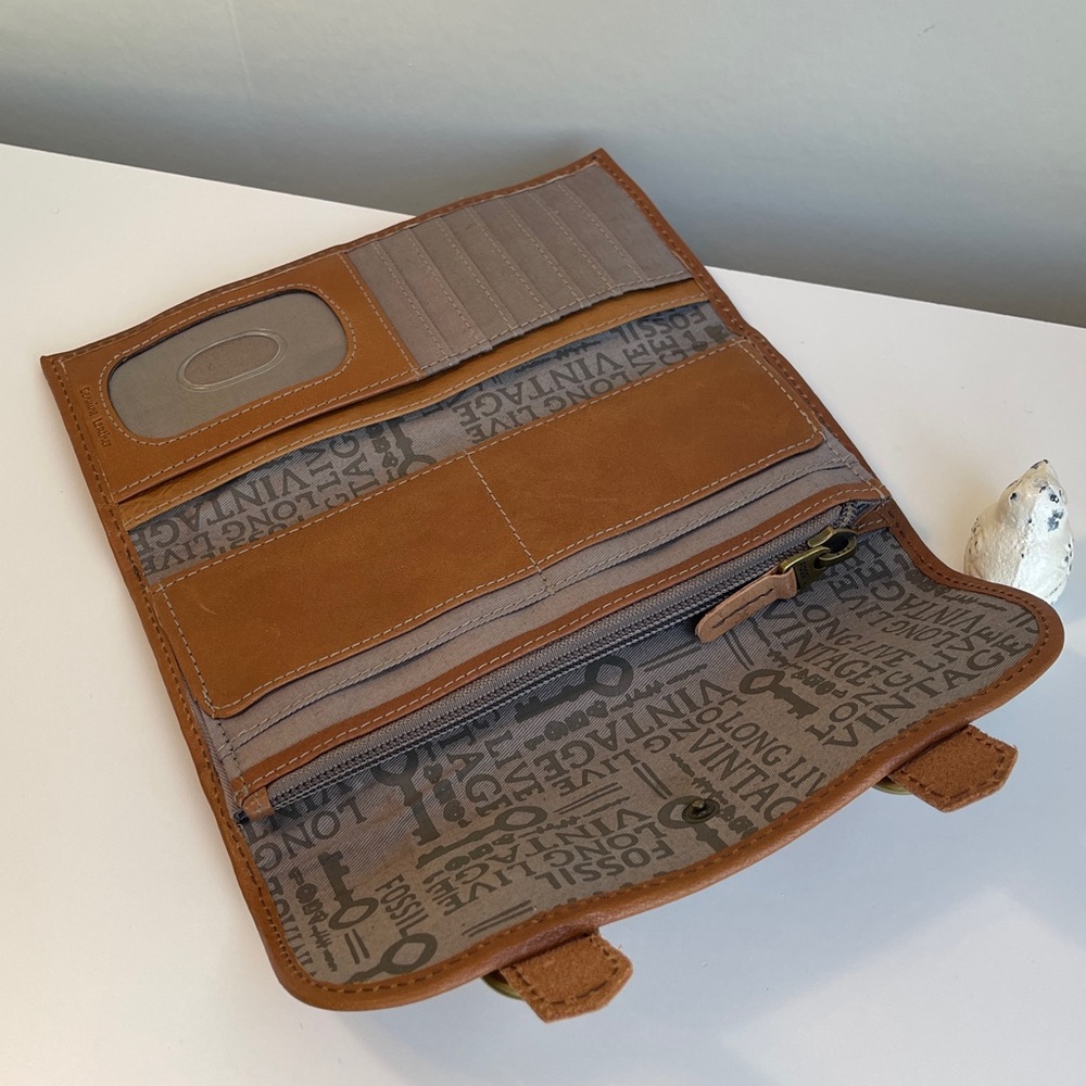 Fossil Long Live Vintage Genuine Leather Wallet - Picture 9 of 15